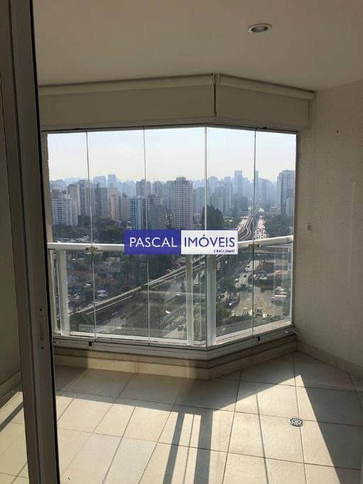 Apartamento em Campo Belo