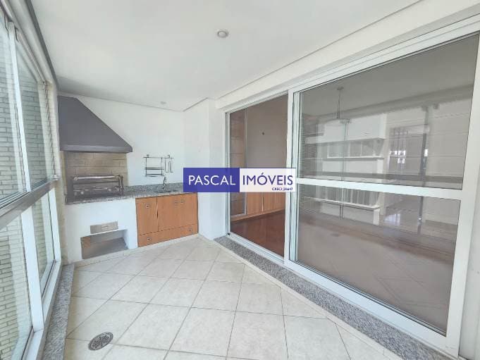 Apartamento em Campo Belo