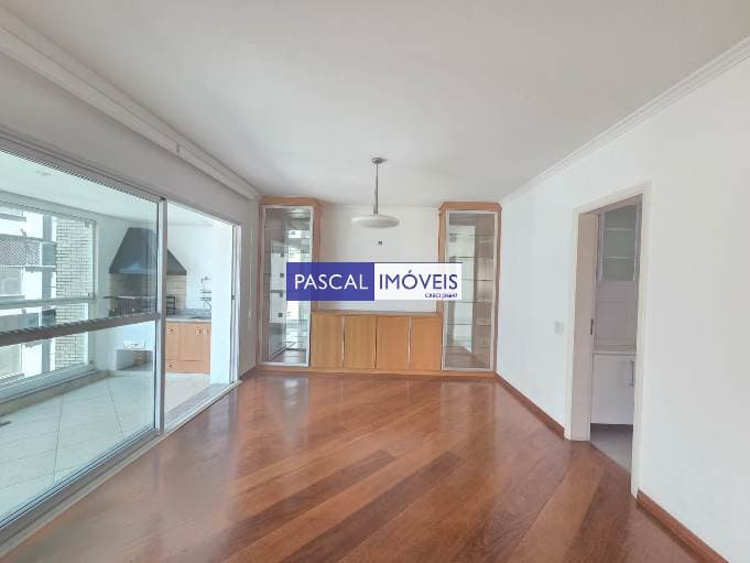 Apartamento em Campo Belo