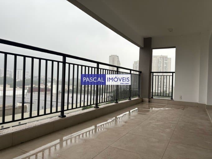 Apartamento em Santo Amaro