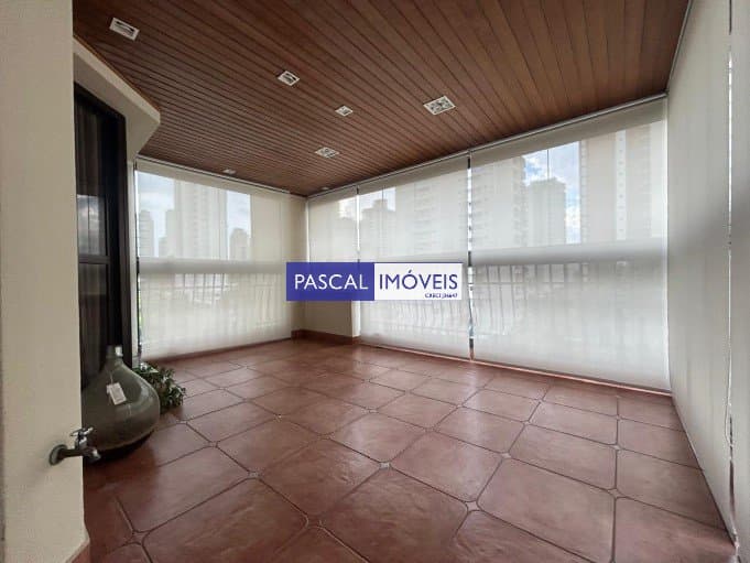 Apartamento em Campo Belo