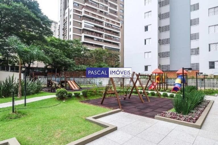 Apartamento em Vila Gumercindo