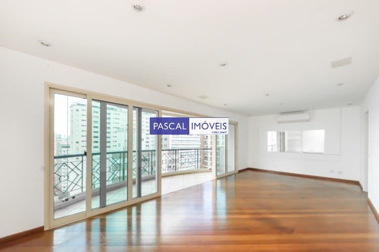 Apartamento em Moema