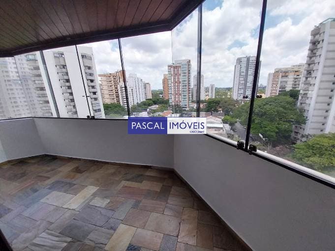 Apartamento em Campo Belo