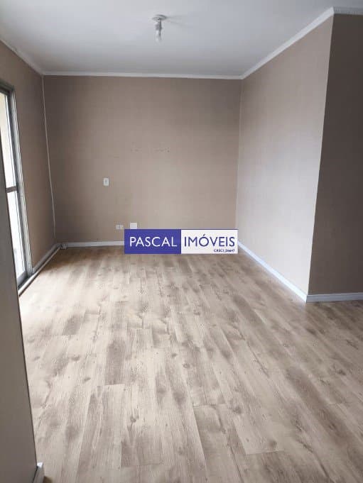Apartamento em Cidade Ademar