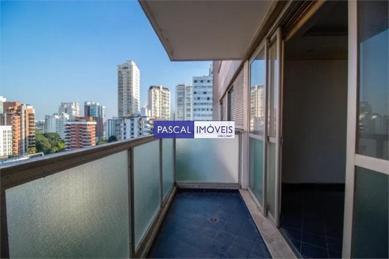 Apartamento em Campo Belo