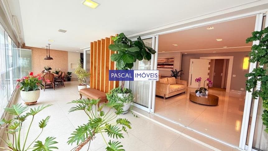 Apartamento em Campo Belo