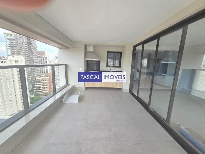 Apartamento em Moema
