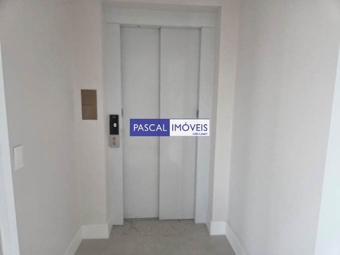 Apartamento em Moema