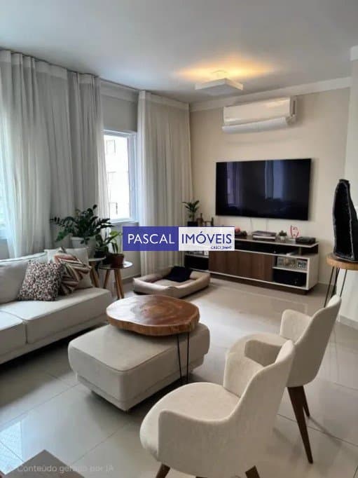 Apartamento em Moema