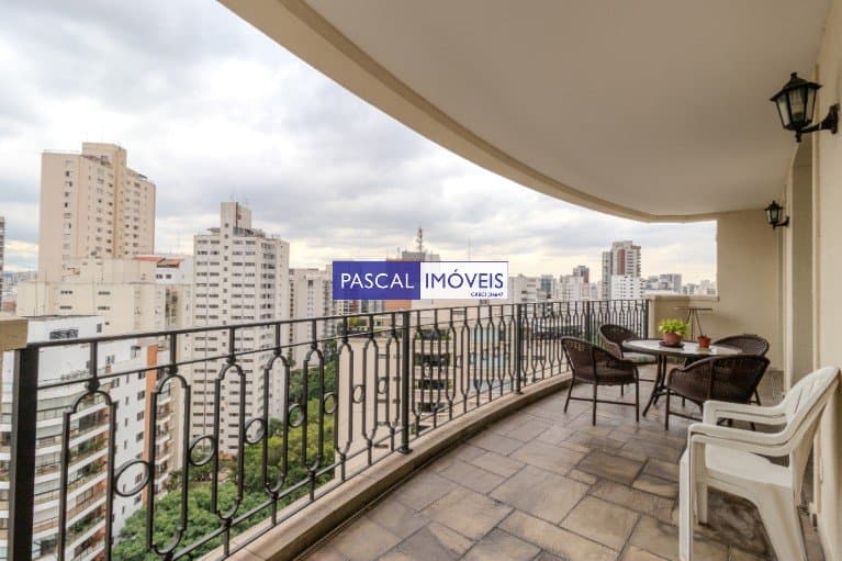 Apartamento em Campo Belo