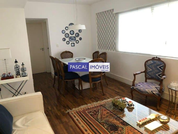 Apartamento em Moema