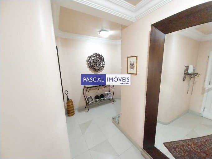 Casa comercial em Brooklin