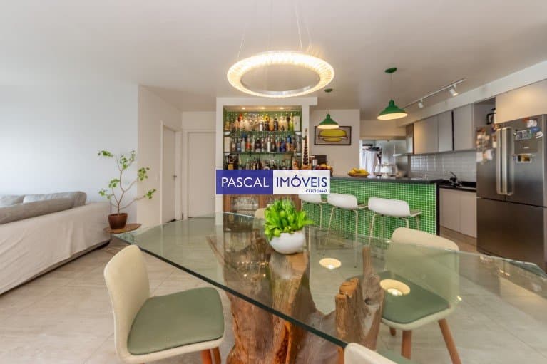 Apartamento em Campo Belo