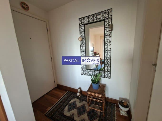 Apartamento em Campo Belo