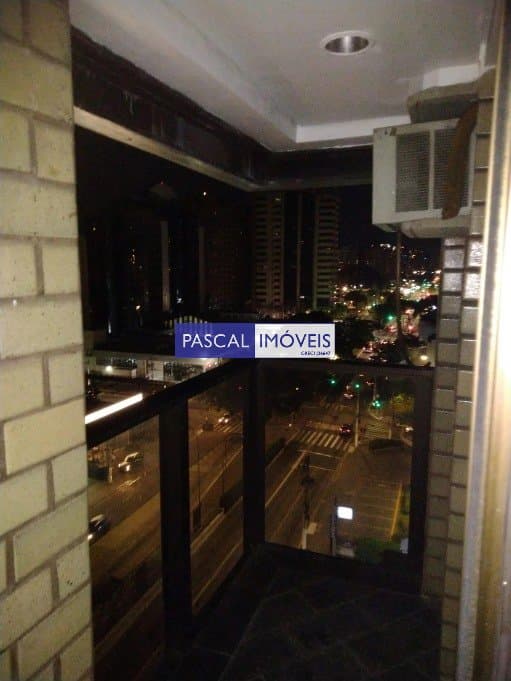 Apartamento em Moema