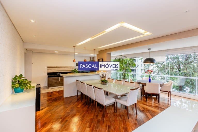 Apartamento em Campo Belo