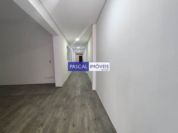 Casa comercial em Brooklin