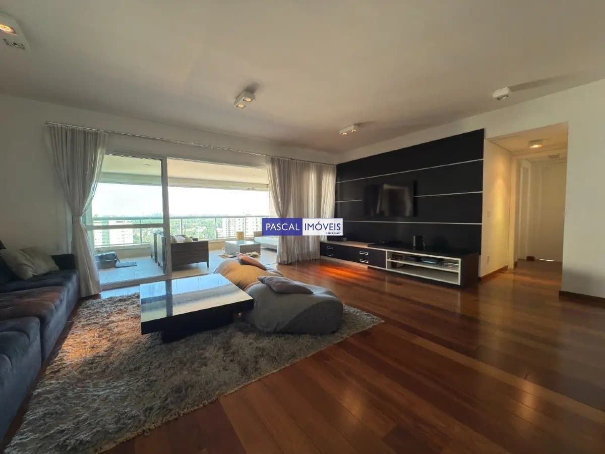 Apartamento em Campo Belo