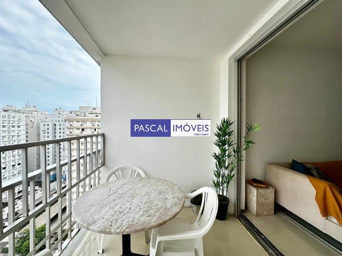 Apartamento em Pitangueiras