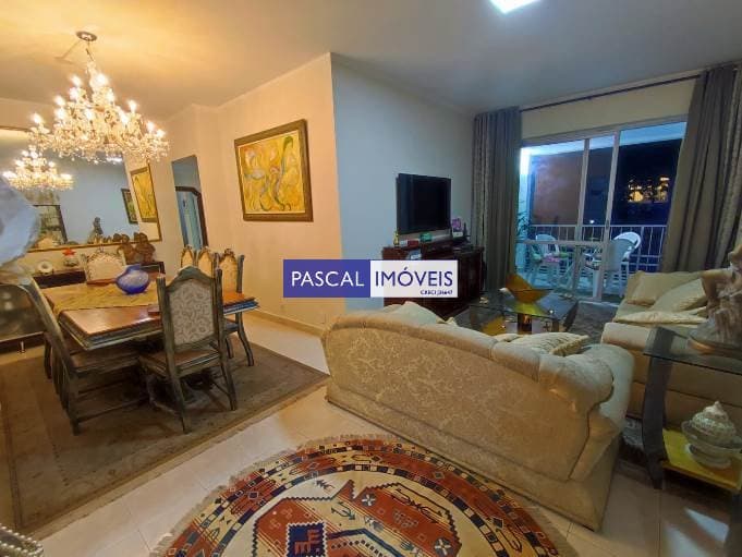 Apartamento em Pitangueiras