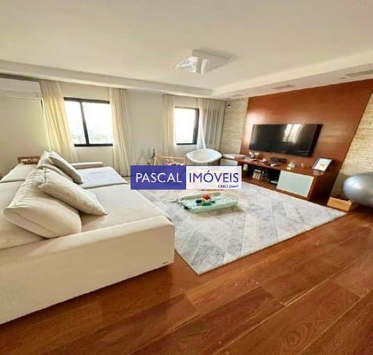 Apartamento em Moema