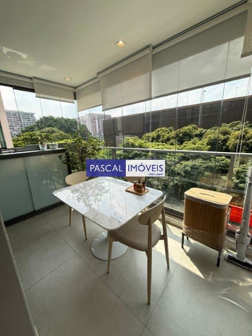 Apartamento em Moema