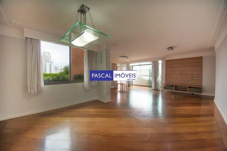 Apartamento em Campo Belo