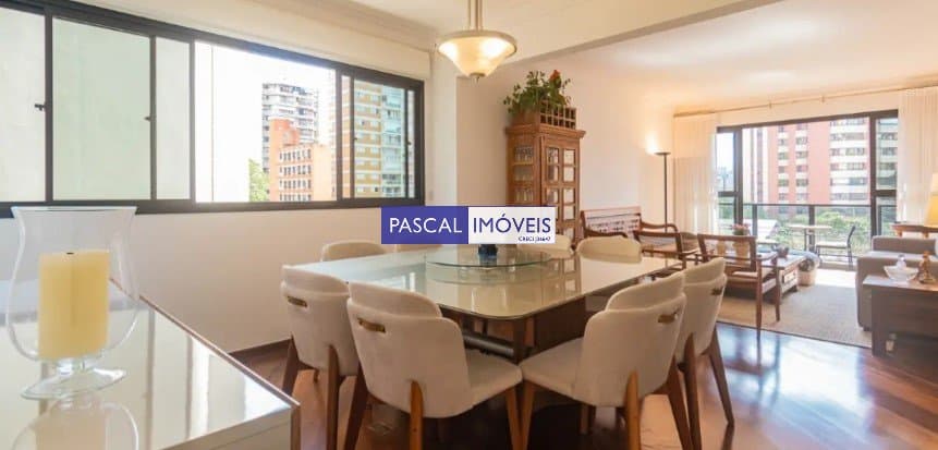 Apartamento em Moema