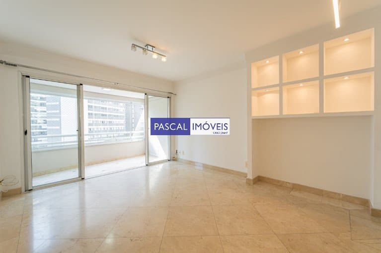 Apartamento em Moema