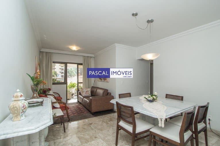 Apartamento em Moema