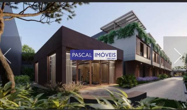 Casa em Condominio em Chácara Flora
