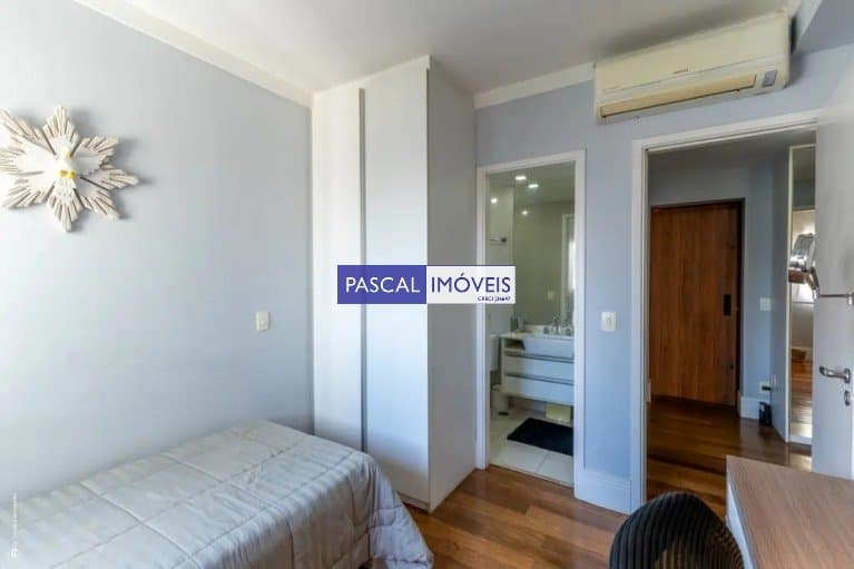 Apartamento em Campo Belo