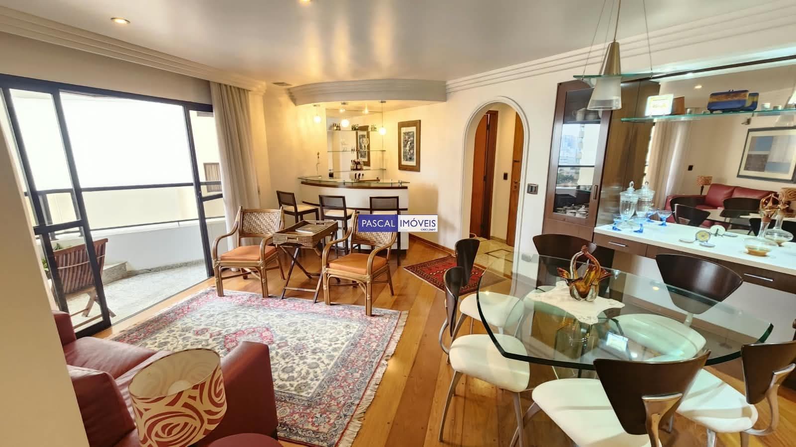 Apartamento em Campo Belo