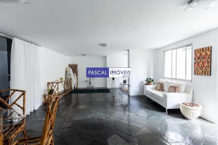 Apartamento em Vila Olímpia