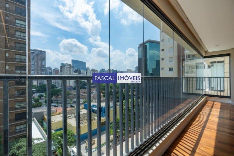 Apartamento em Itaim Bibi