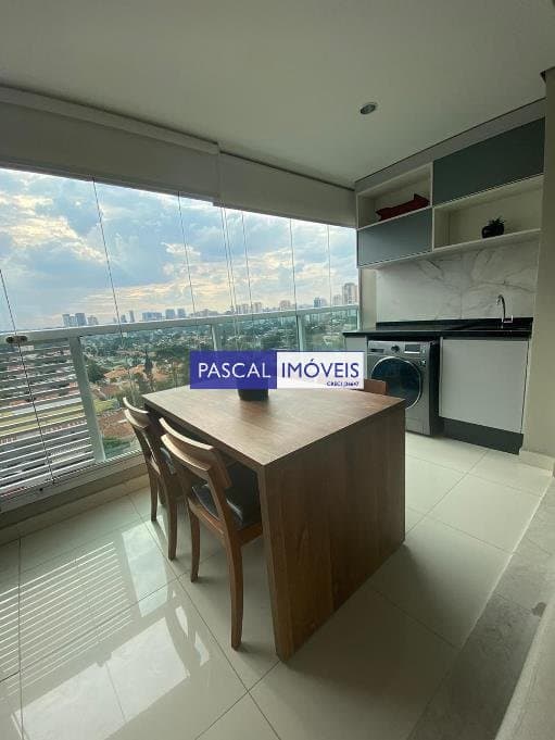 Apartamento em Campo Belo