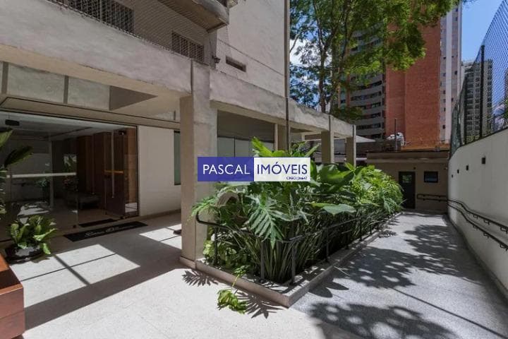 Apartamento em Moema
