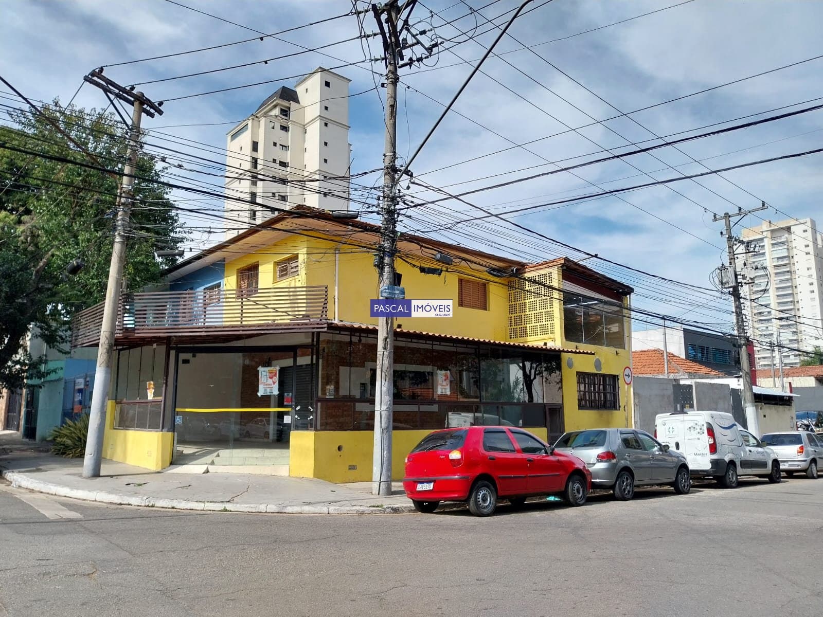 Casa comercial em Campo Belo