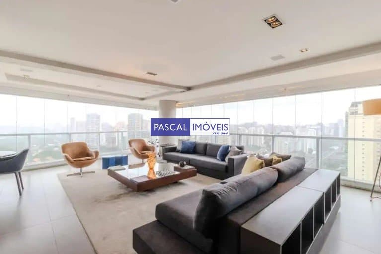 Apartamento em Campo Belo