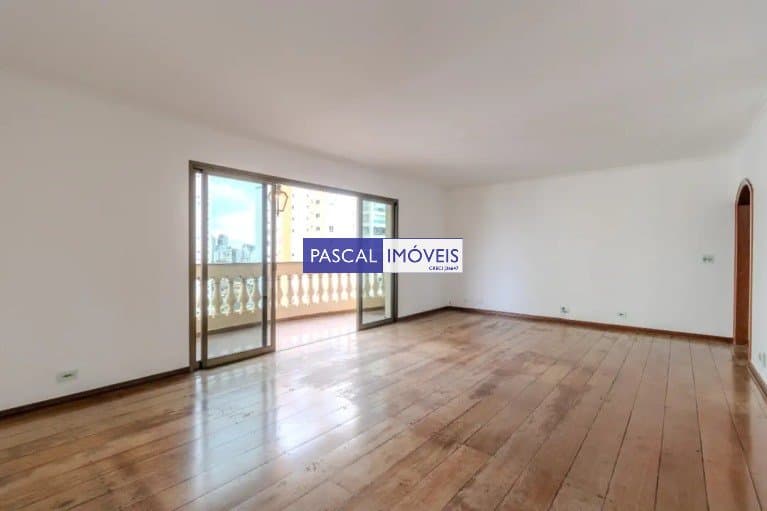 Apartamento em Campo Belo