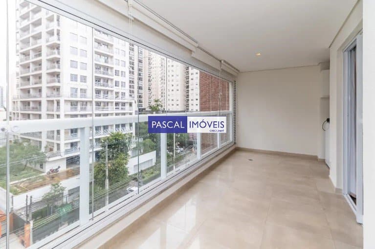 Apartamento em Moema
