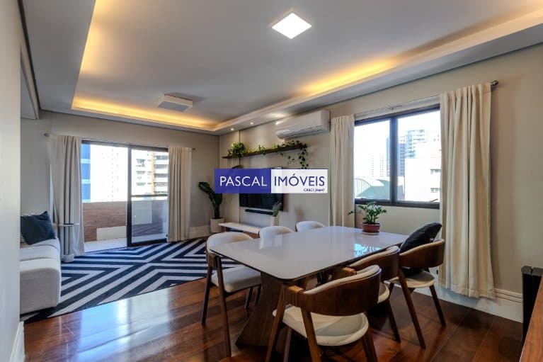Apartamento em Moema