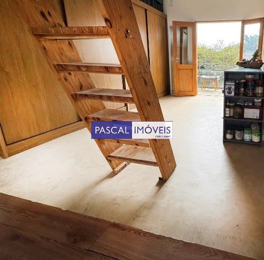 Casa comercial em Barra Funda
