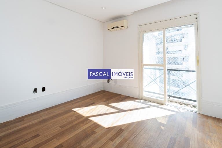Apartamento em Itaim Bibi