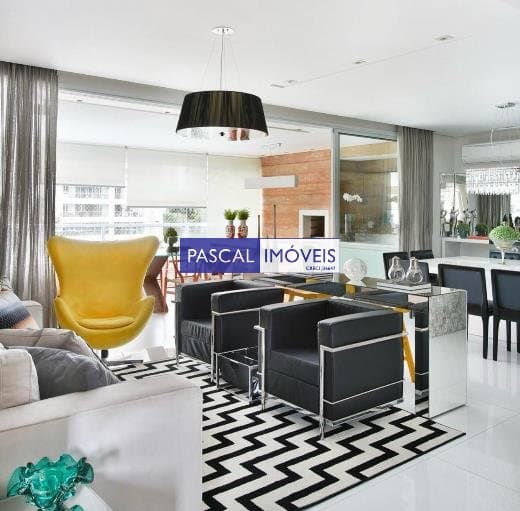 Apartamento em Campo Belo