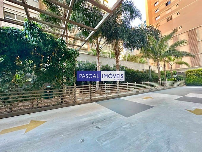 Apartamento em Moema