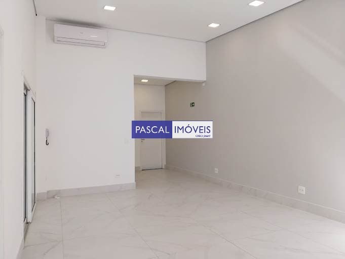 Casa comercial em Vila Olímpia
