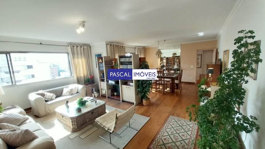 Apartamento em Campo Belo
