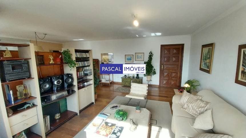 Apartamento em Campo Belo